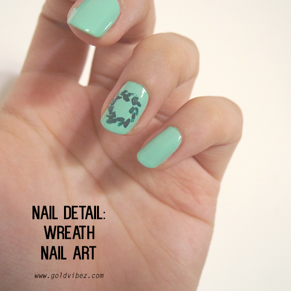 NAIL DETAIL: Wreath nail art